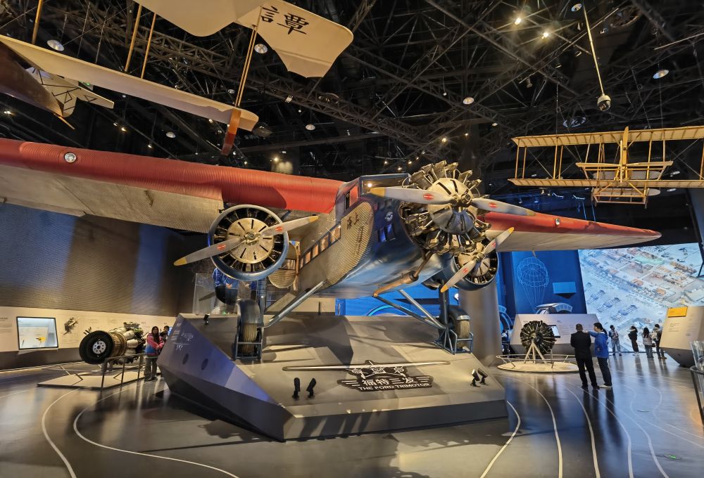 新华社：焕新归来倒计时！上海科技馆揭开“全新面纱”