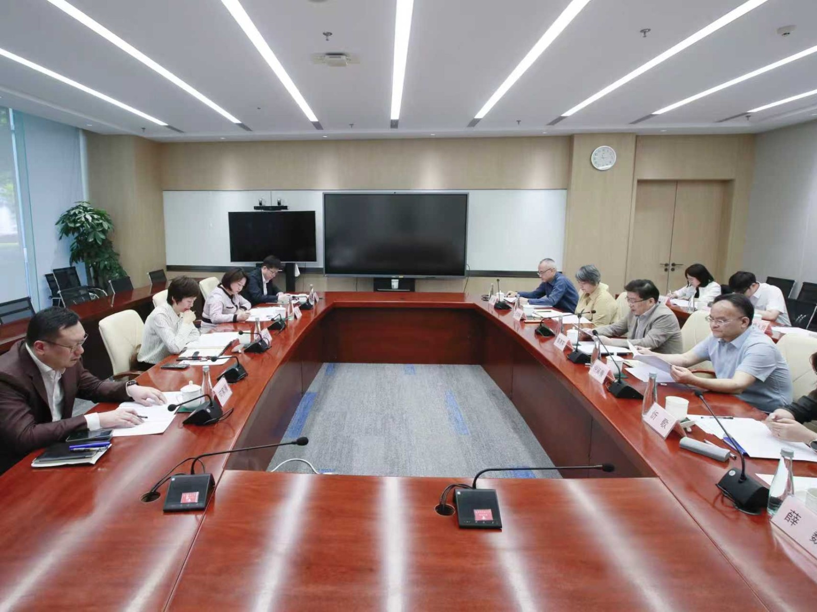 市科技工作党委领导调研上海科技馆并开展安全检查